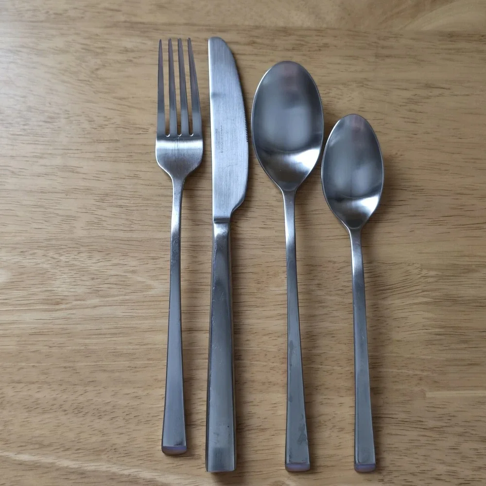 Cambridge Stainless Flatware 4 Pc Place Setting Satin Tapered Handle
